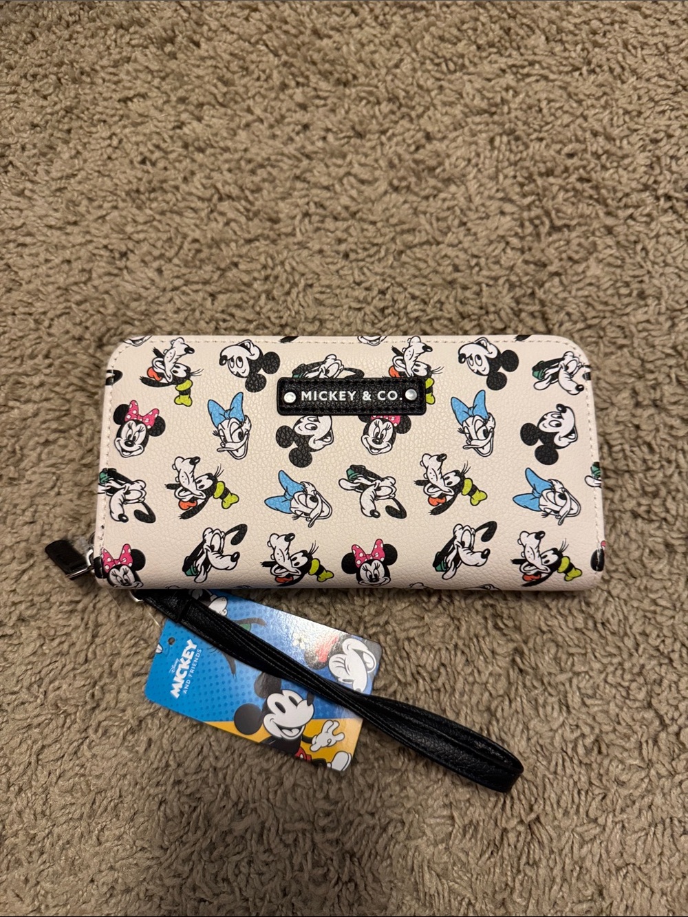 Adorable Disney wallet